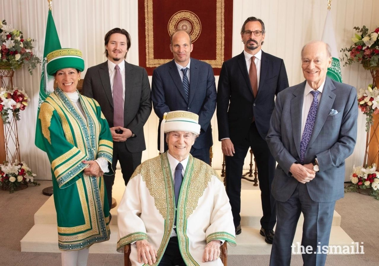 Mawlana Hazar Imam and members of his family pose for a group photograph on the occasion of the Aga Khan University’s first ever global convocation in 2021.