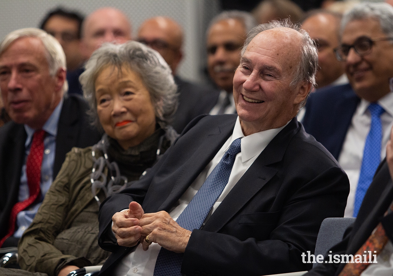 Mawlana Hazar Imam alongside The Right Honourable Adrienne Clarkson, former Governor General of Canada, during the Global Centre for Pluralism’s Annual Pluralism Lecture. 