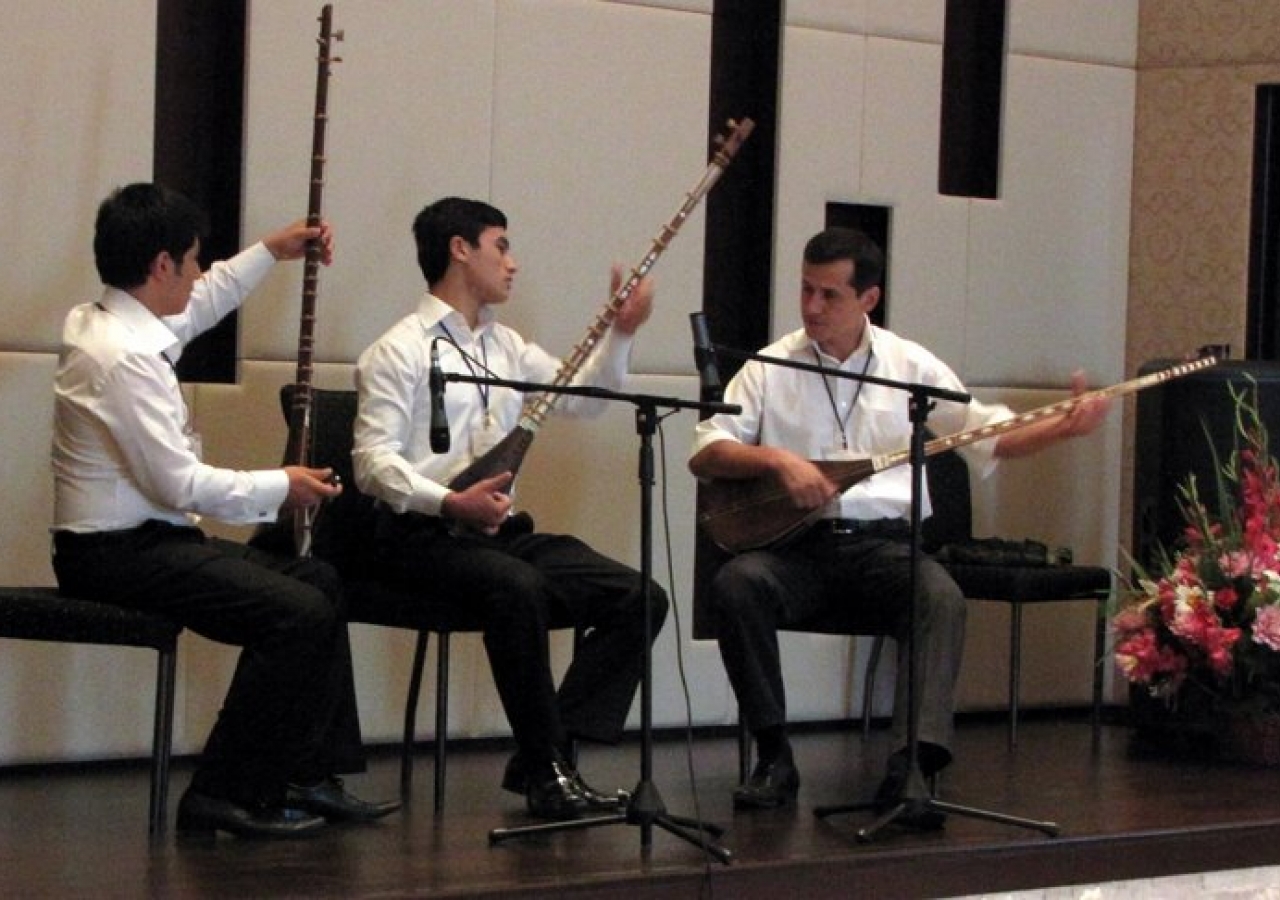A trio of graduates from the Academy of Maqam, supported by the Aga Khan Trust for Culture, plays traditional Tajik music at the Imamat Day Reception.