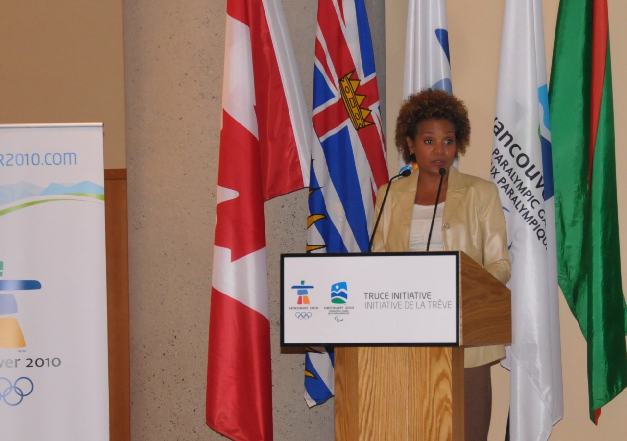 Her Excellency the Right Honourable Michaëlle Jean, Governor General of Canada, addresses the audience at the Truce Dialogue for youth held at the Ismaili Centre Burnaby.