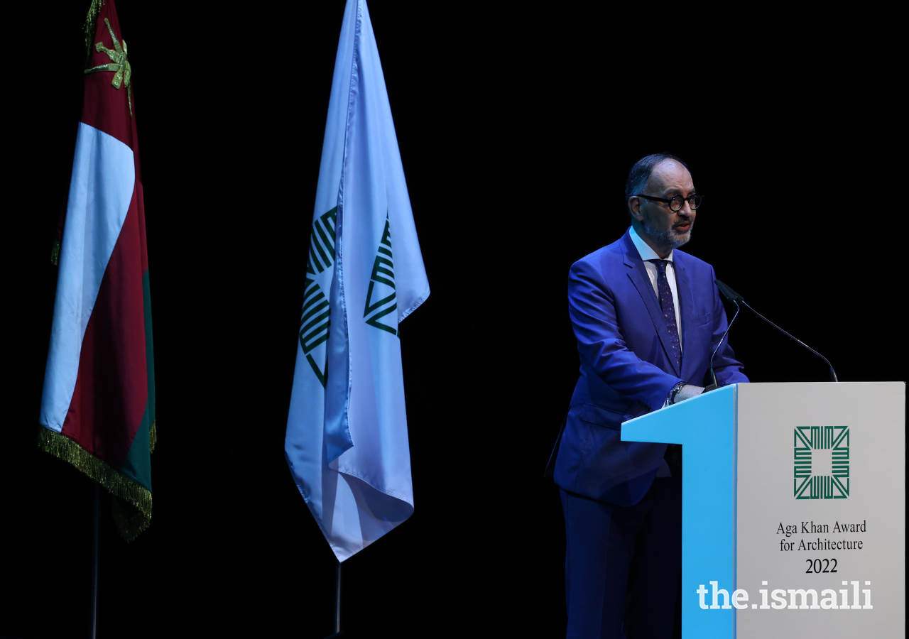 Farrokh Derakhshani, director of the Aga Khan Award for Architecture, welcomes attendees to the Award's Prize-Giving Ceremony in Muscat, Oman, on 31 October 2022.