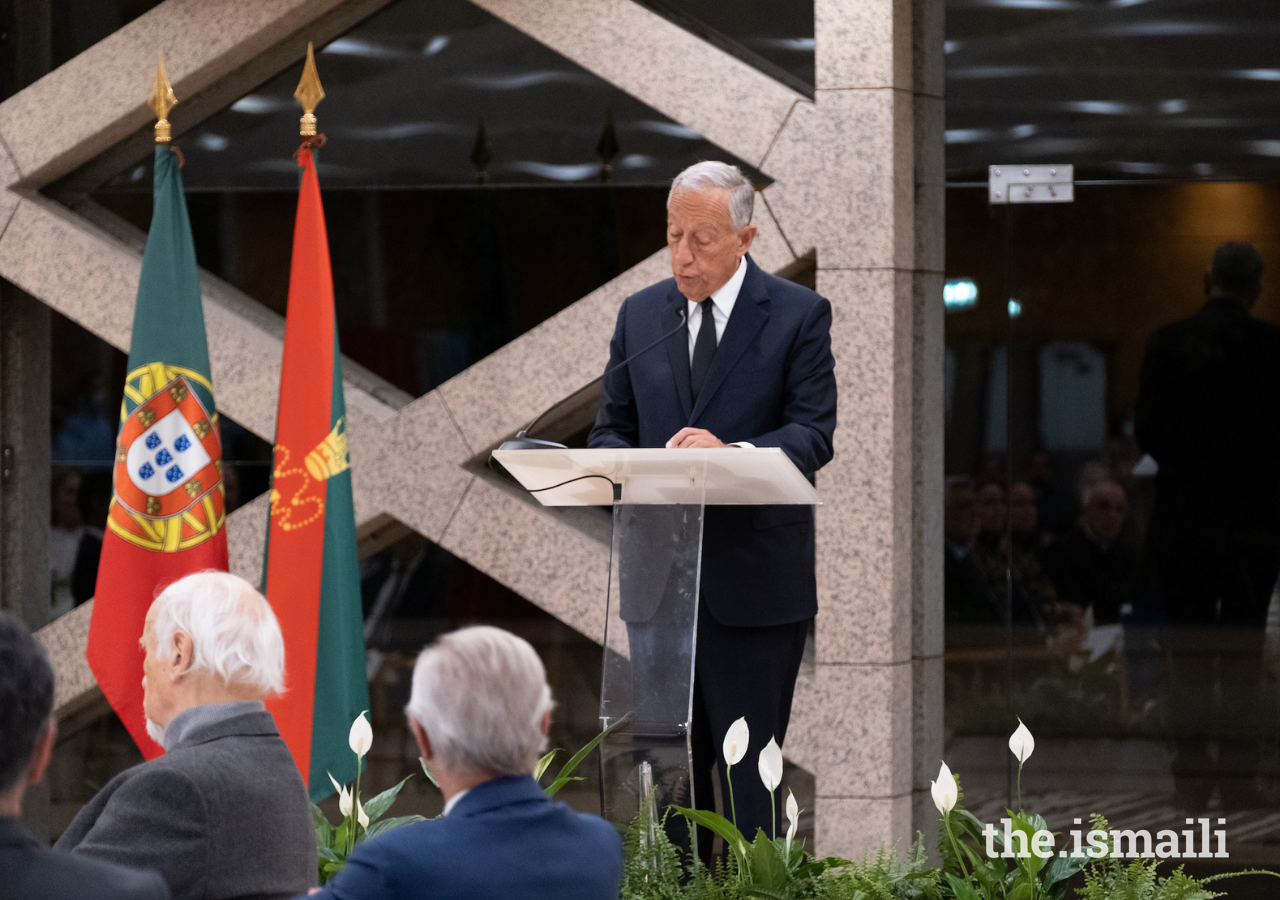 President Marcelo Rebelo de Sousa addresses guests gathered for an Iftar dinner at the Ismaili Centre, Lisbon, on 21 April 2022. 