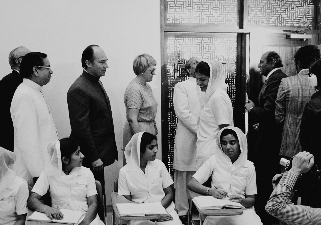 Mawlana Hazar Imam tours the School of Nursing during its inauguration in 1981.