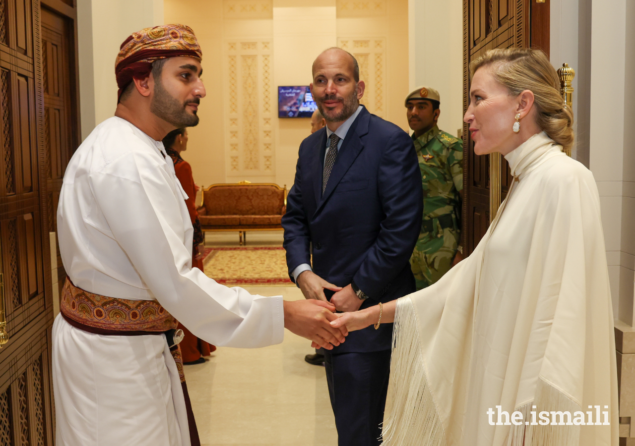 Princess Fareen and the Crown Prince of Oman, His Highness Sayyid Theyazin bin Haitam Al Said, greet one another at the Aga Khan Award for Architecture Prize-Giving Ceremony on 31 October 2022.