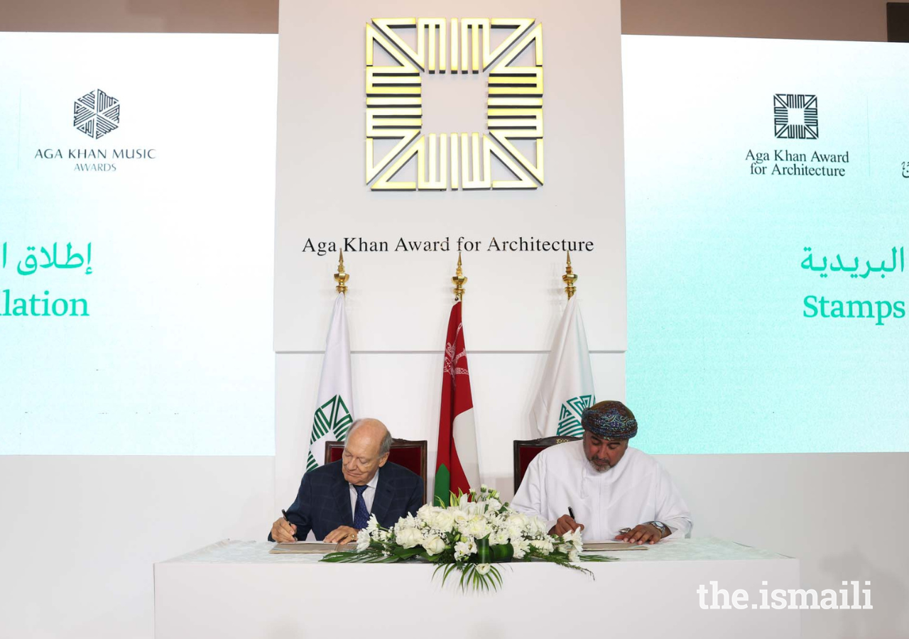 On behalf of the Aga Khan Development Network, Prince Amyn takes part in the postage stamp cancellation ceremony, held shortly before the Aga Khan Award Winners' Seminar on 30 October 2022.