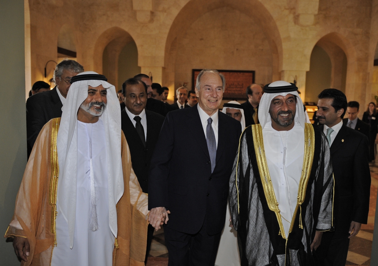 Mawlana Hazar Imam arrives with His Highness Sheikh Nahyan bin Mubarak Al Nahyan (left) and His Highness Sheikh Ahmed bin Saeed Al Maktoum for the Opening Ceremony of the Ismaili Centre, Dubai.