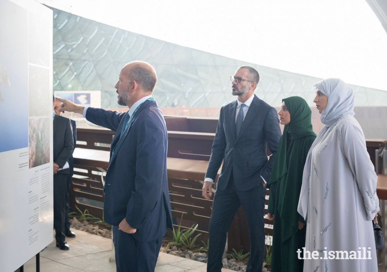 Prince Hussain led a tour of his exhibition for Her Highness Sheikha Hissa bint Hamdan bin Rashid Al Maktoum, Her Highness Sheikha Maytha bint Mohammed bin Rashid Al Maktoum, and Prince Rahim.