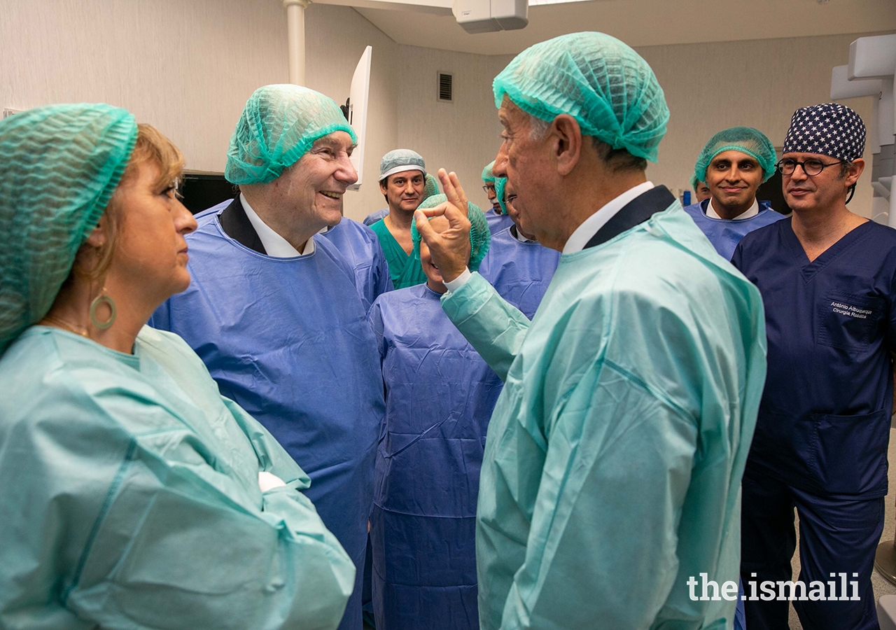 Portuguese President His Excellency Marcelo Rebelo de Sousa conveys to Mawlana Hazar Imam, his pleasure at the excellent new robotic surgery equipment donated by the Ismaili Imamat.