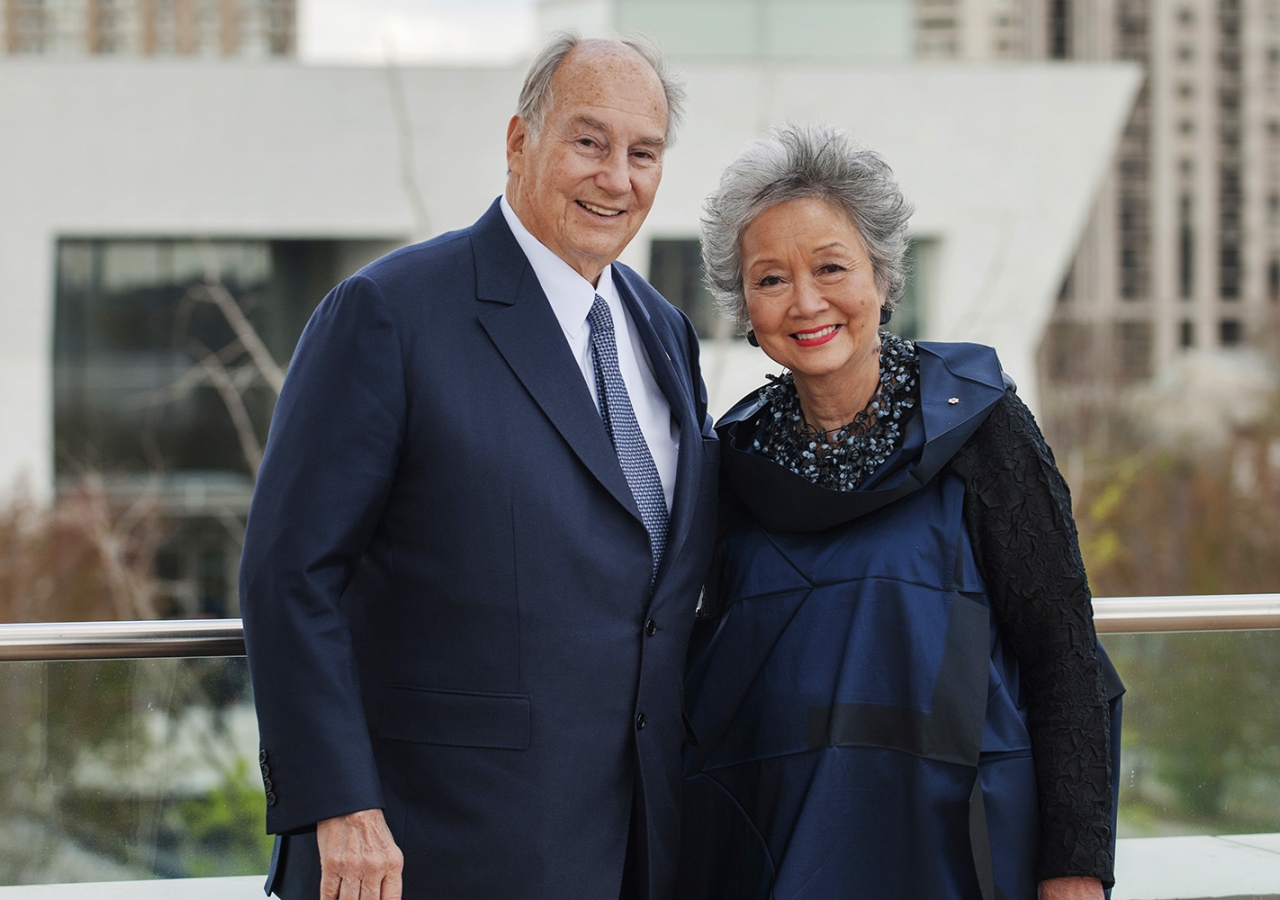 Mawlana Hazar Imam will receive the Adrienne Clarkson Prize for Global Citizenship in Toronto on Wednesday evening, culminating the 6 Degrees Citizen Space 2016 conference presented by the Institute for Canadian Citizenship. Ismaili Council for Canada