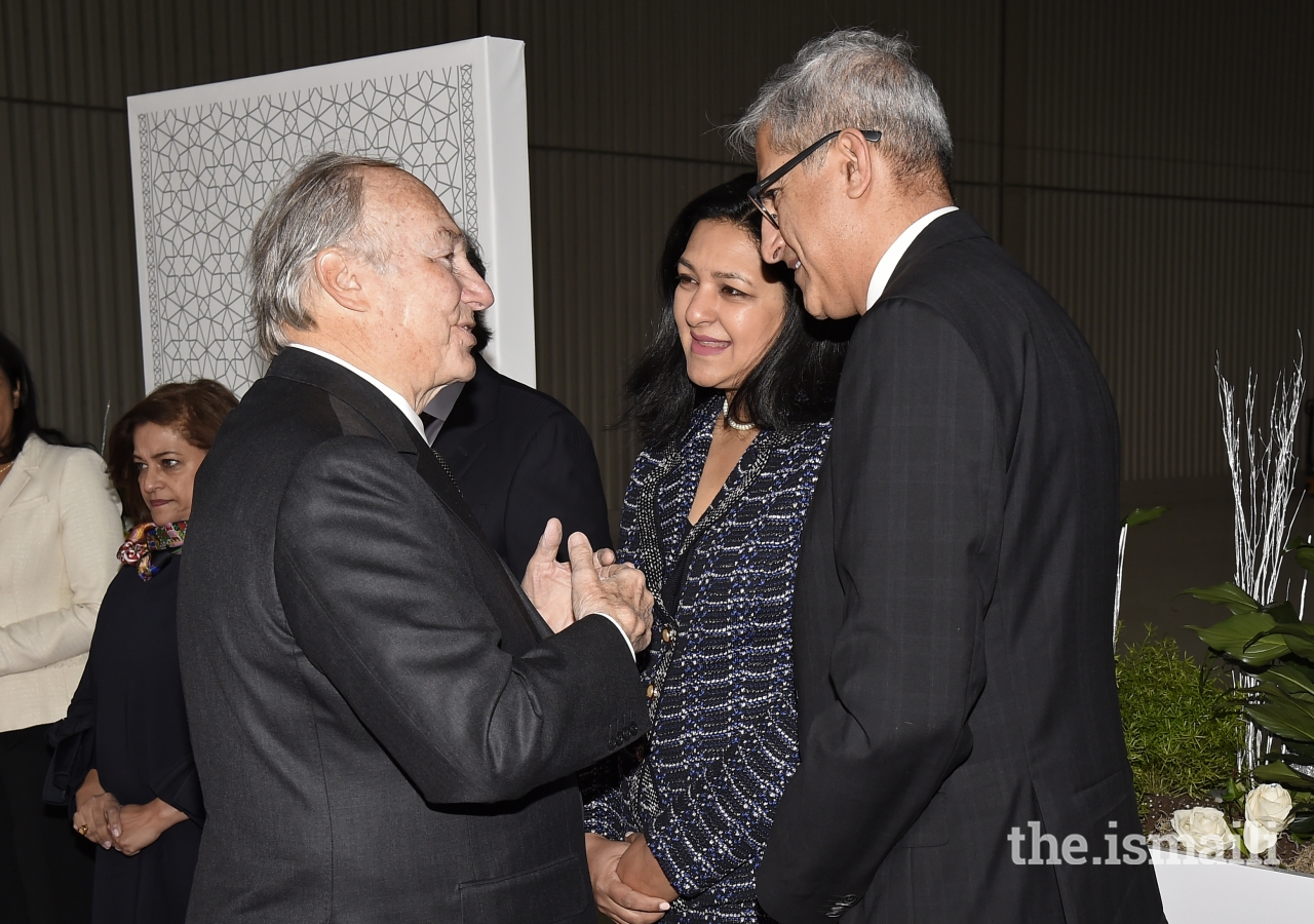 Ismaili Council for Canada President Malik Talib and his wife thank Mawlana Hazar Imam for his visit to Canada before his departure from Montreal.