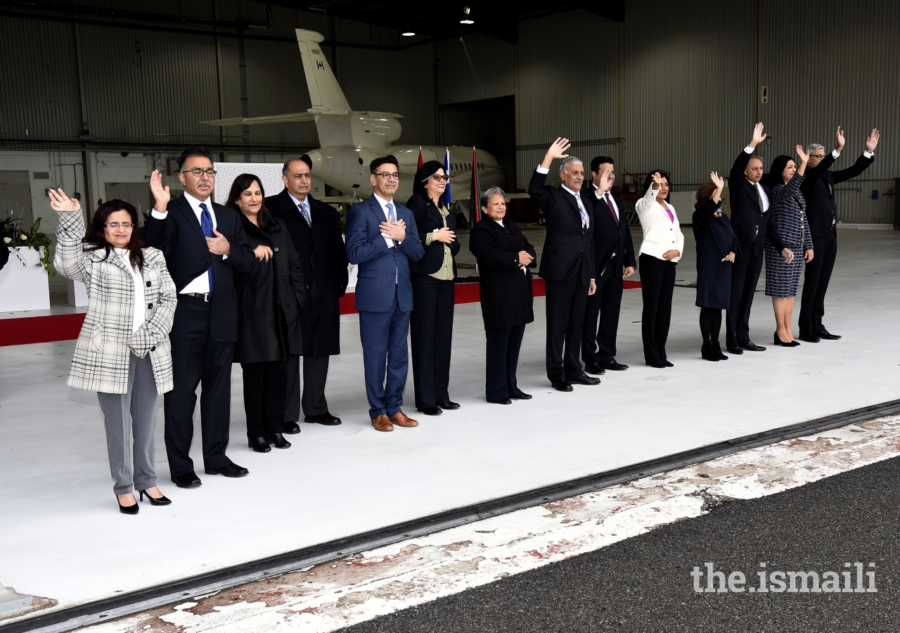 Leaders of the Jamat wave goodbye as Mawlana Hazar Imam departs after a nine-day visit to Canada.