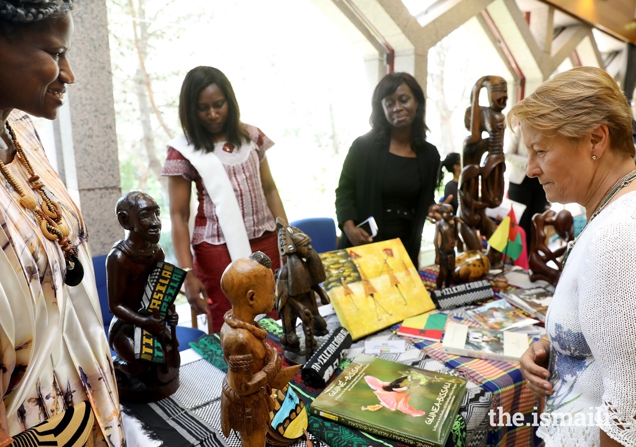 Guests browse the craft fair at the commemoration of Africa Day 2019 at the Ismaili Centre Lisbon.