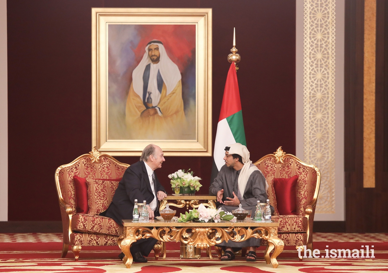 Mawlana Hazar Imam in conversation with His Highness Sheikh Mansour bin Zayed Al Nahyan, Deputy Prime Minister and Minister of Presidential Affairs.