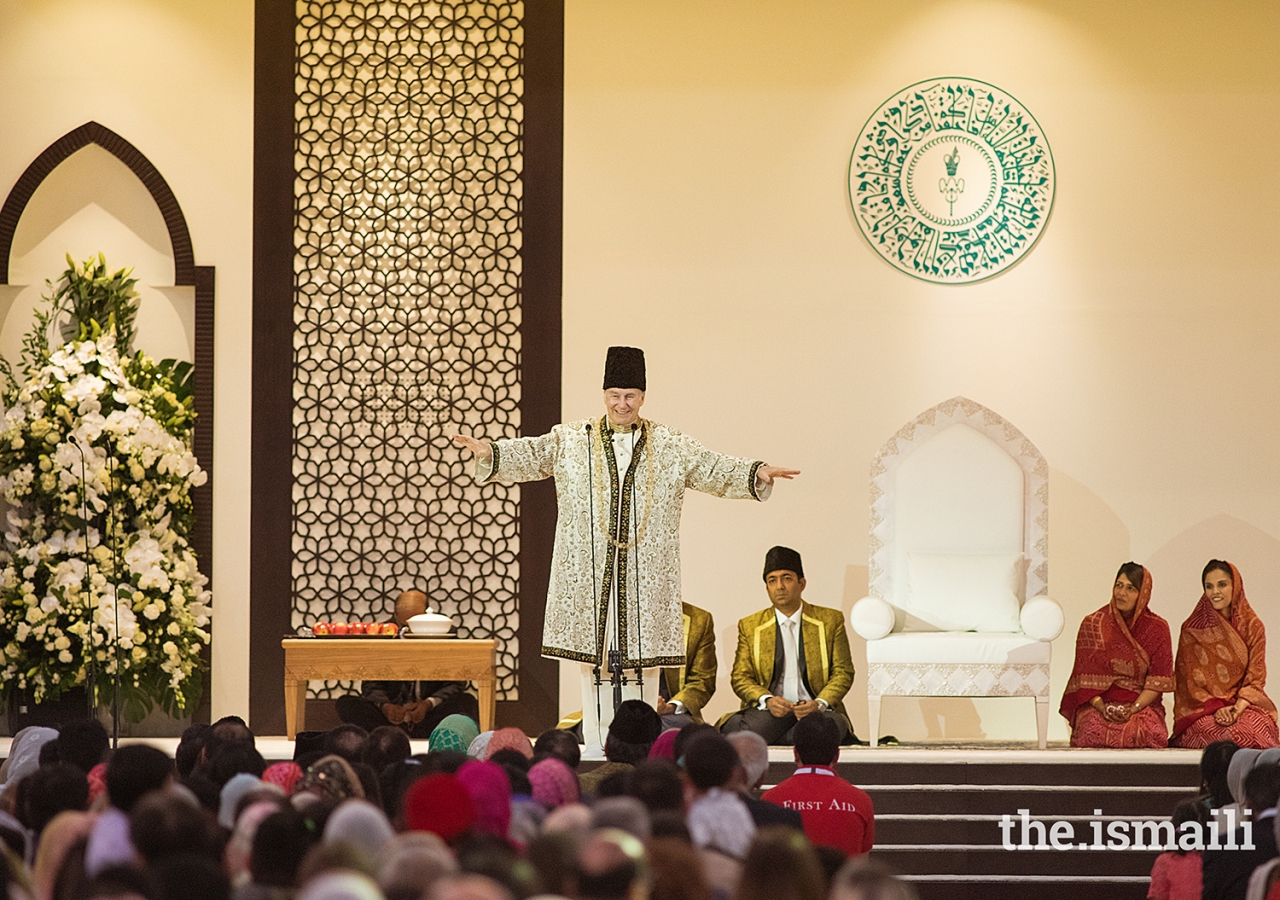 Mawlana Hazar Imam addresses the Jamat during the Diamond Jubilee Darbar held at Dubai World Central.