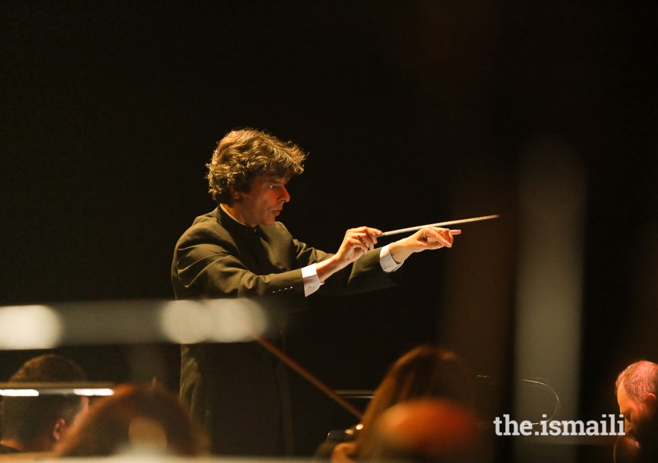 Guest conductor of the Gulbenkian Orchestra, Pedro Neves.