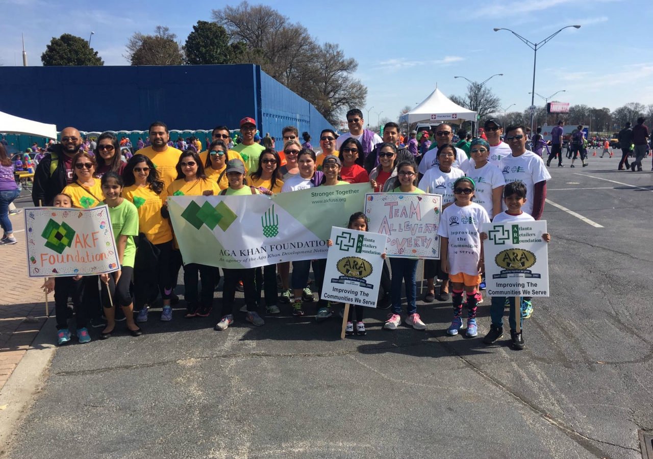 Alleviating poverty locally: I-CERV, AKF, and ARA walk with thousands to end hunger at the 33rd annual Hunger Walk/Run in Atlanta, GA.