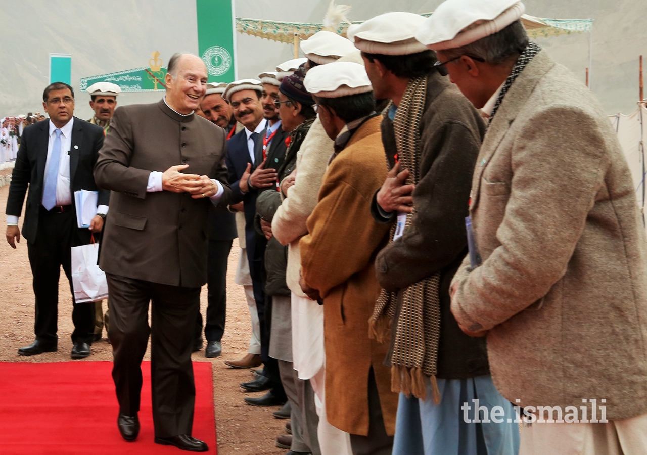 Mawlana Hazar Imam greets the local leadership during his arrival at Booni, Upper Chitral