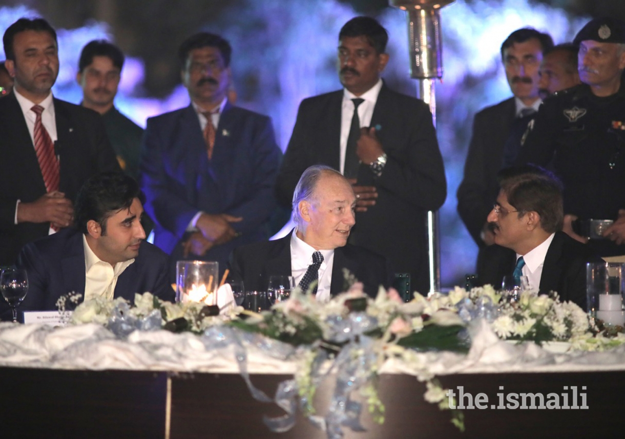 Mawlana Hazar Imam in conversation with Chief Minister of Sindh Syed Murad Ali Shah and Pakistan Peoples Party Chairman Bilawal Bhutto Zardari, at the dinner hosted by Chief Minister of Sindh, in honour of the Imam’s Diamond Jubilee visit to the country