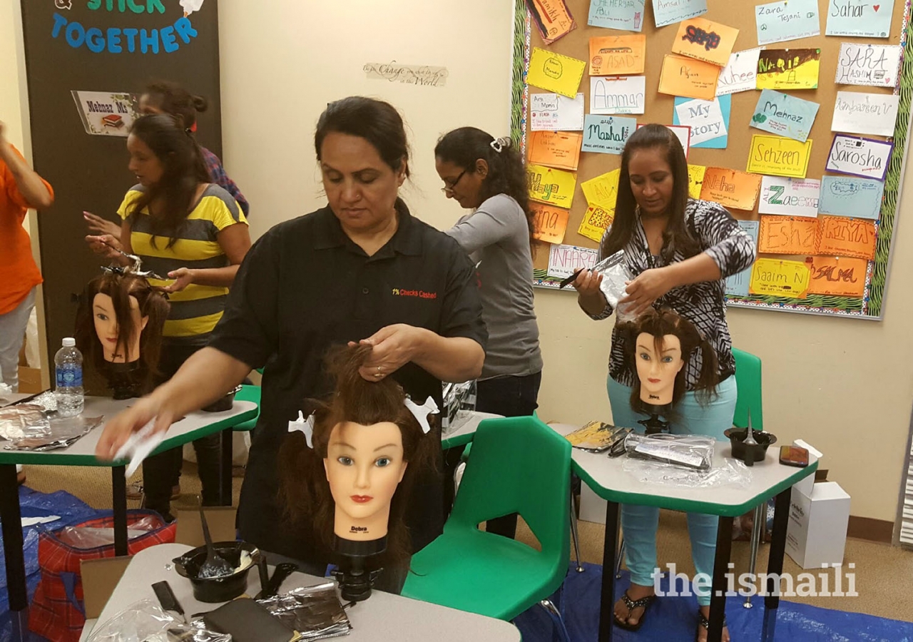 A cosmetology class in Dallas.