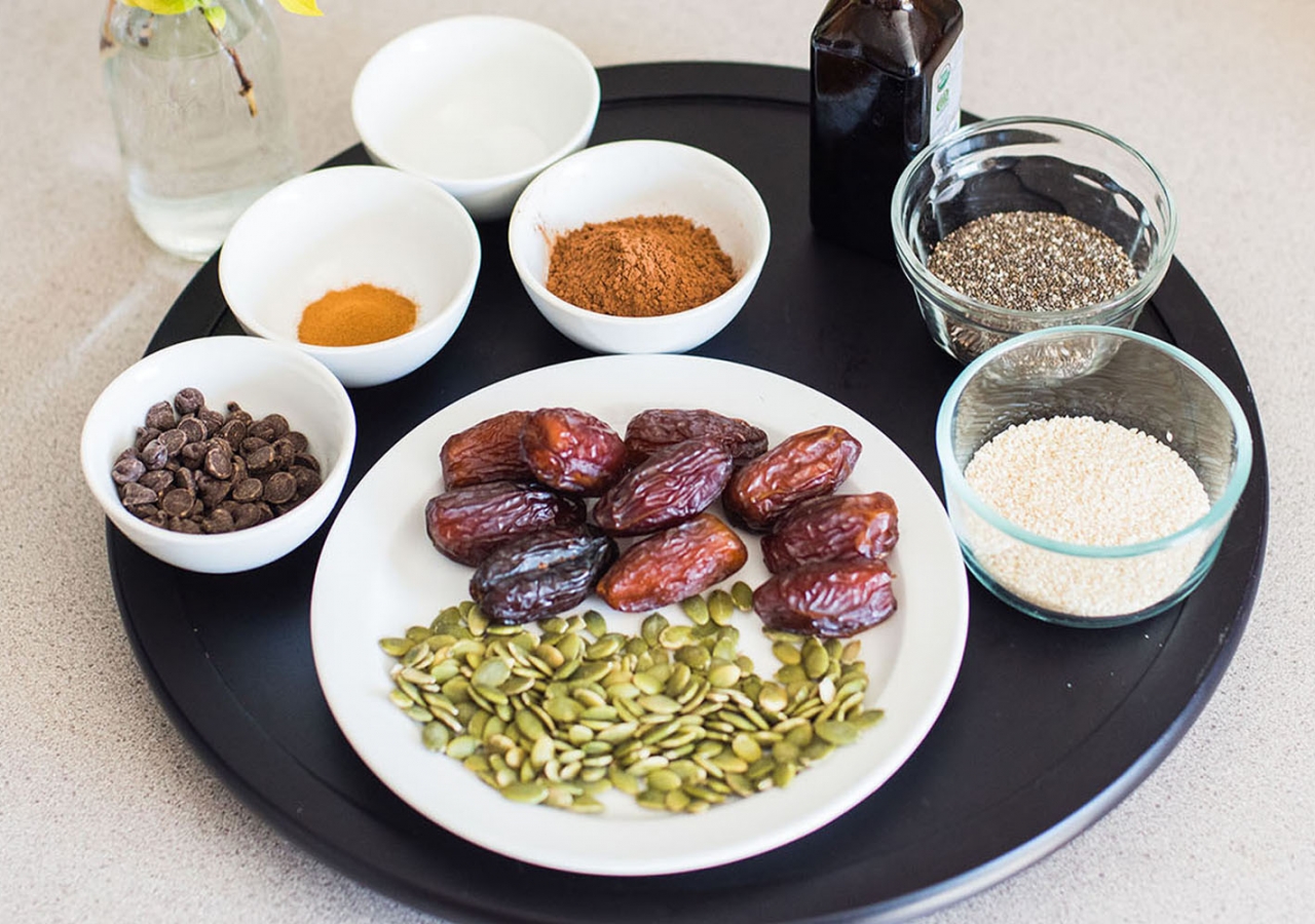 Date and Cocoa Balls Ingredients