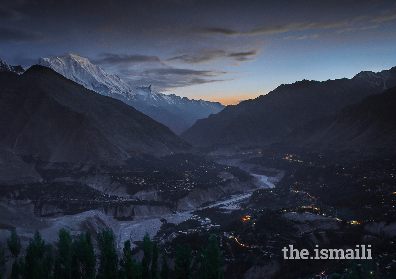 "A kiss of mist": View of Hunza