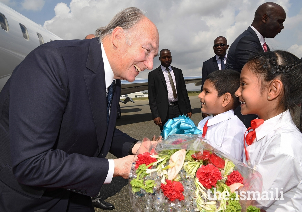 Mawlana Hazar Imam greeted upon his arrival by Junior Volunteers in the Ismaili Volunteers Corps from Tanzania