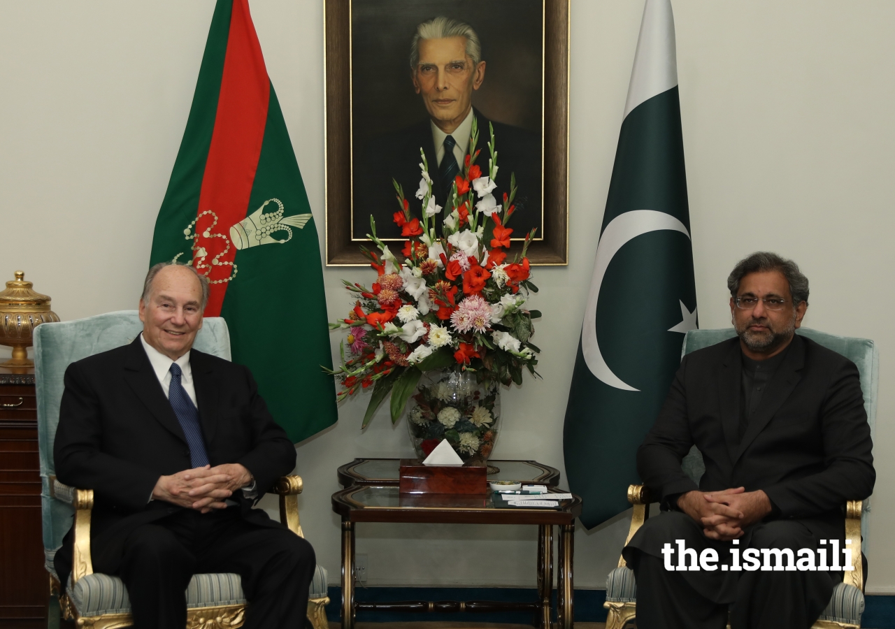 Mawlana Hazar Imam meets with Prime Minister Shahid Khaqan Abbasi