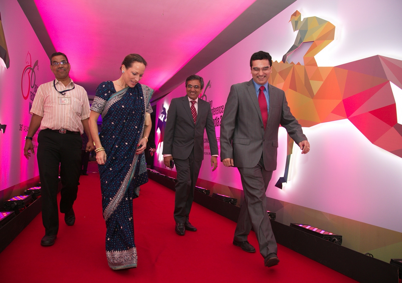 Princess Zahra at the Asia Racing Conference in Mumbai, accompanied by Jamati leaders. Ahmed Charania