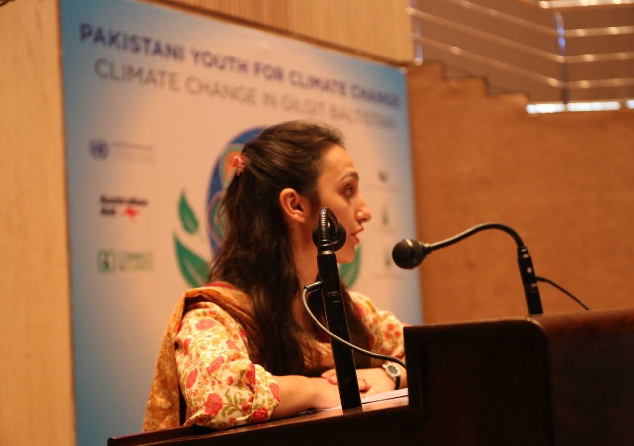 AKHSS, Kuragh alumna, Nazish Amir, speaks at the Pakistani Youth for Climate Change Workshop in Islamabad