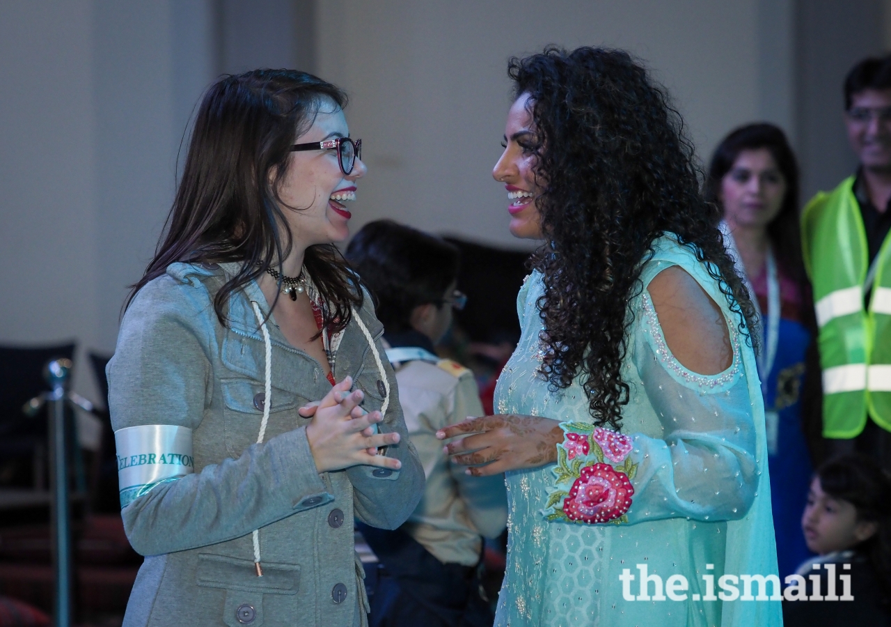 Smiles and laughter at the Music and Mehndi celebrations