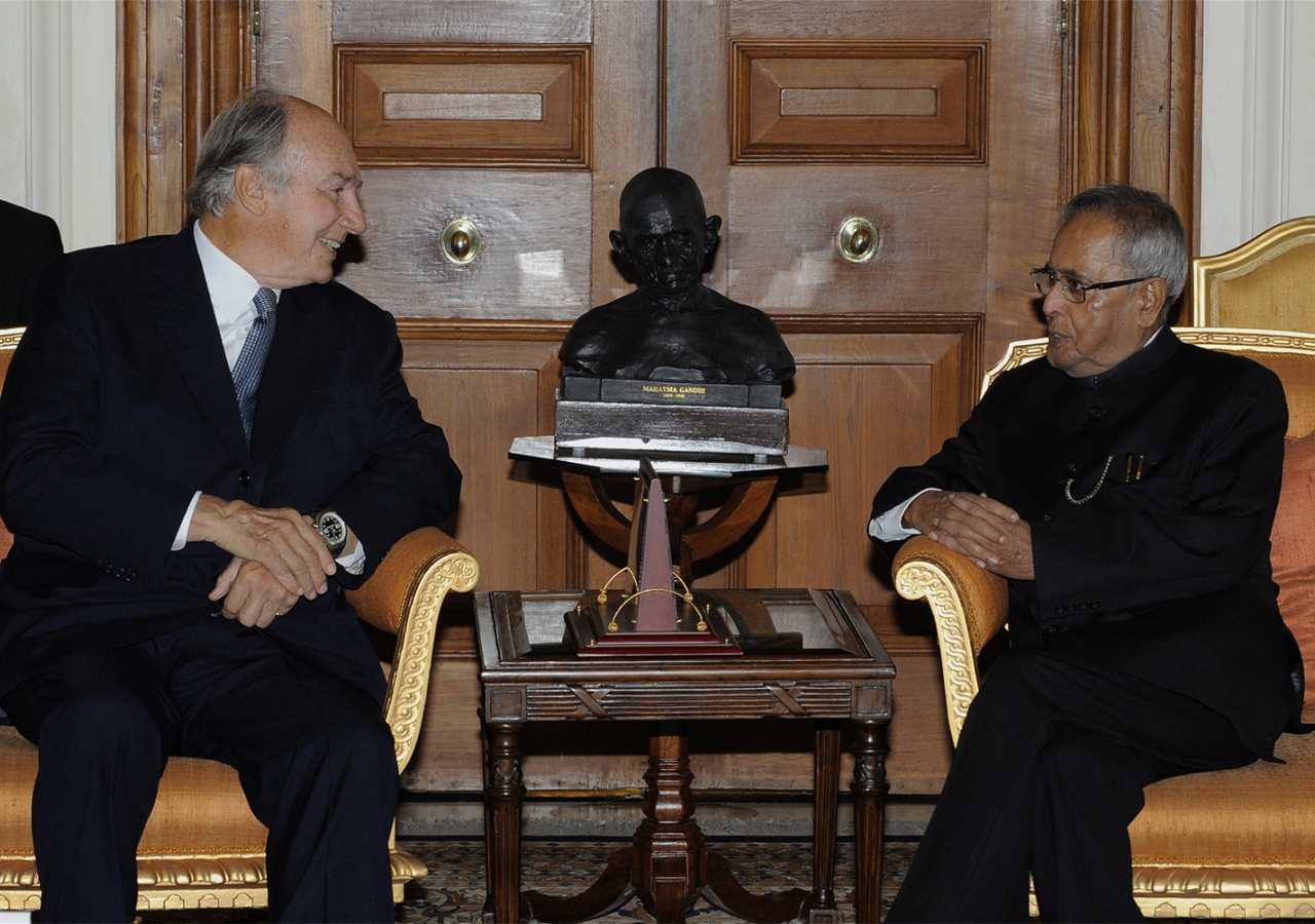The President of India, Shri Pranab Mukherjee, pictured with Mawlana Hazar Imam in September 2013, is expected to confer the Padma Vibhushan. AKDN / Gary Otte