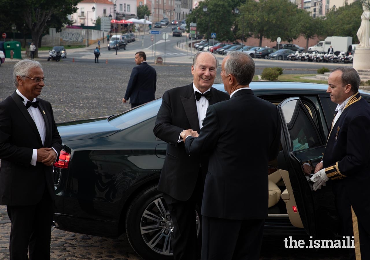 Mawlana Hazar Imam is greeted by Portuguese President Marcelo Rebelo de Sousa, upon his arrival to the Palace of Queluz. 