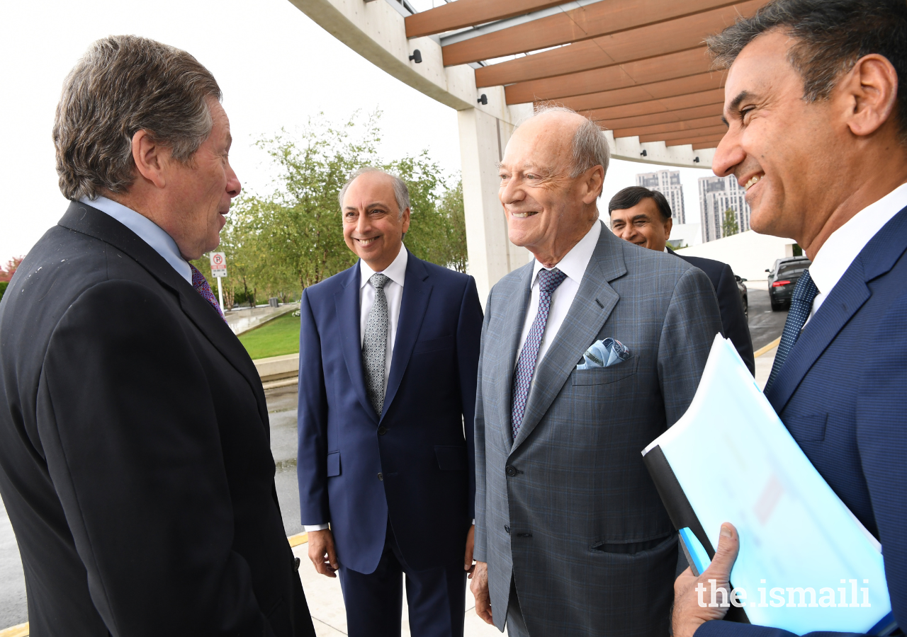 Prince Amyn welcomes Mayor of Toronto John Tory to the Ismaili Centre Toronto as Ameerally Kassim-Lakha, President of the Ismaili Council for Canada and Dr Mahmoud Eboo, Representative of the Delegation of the Ismaili Imamat to Canada look on.