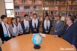 President Emomali Rahmon speaking with students in the Library of the University of Central Asia’s Khorog Campus.