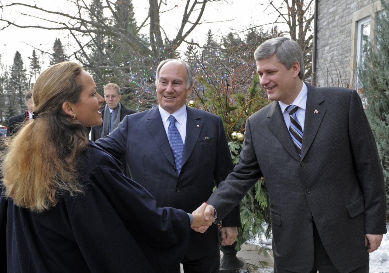 Princess Zahra is introduced to Prime Minister Stephen Harper by Mawlana Hazar Imam outside the Prime Minister’s residence in Ottawa.  