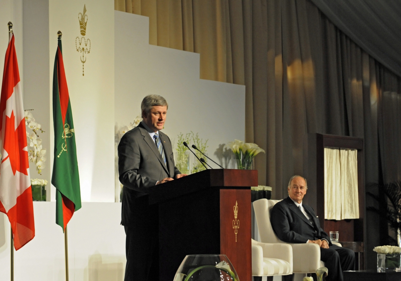 Prime Minister Stephen Harper addresses the gathering at the Foundation Ceremony in Toronto, in the presence of Mawlana Hazar Imam.