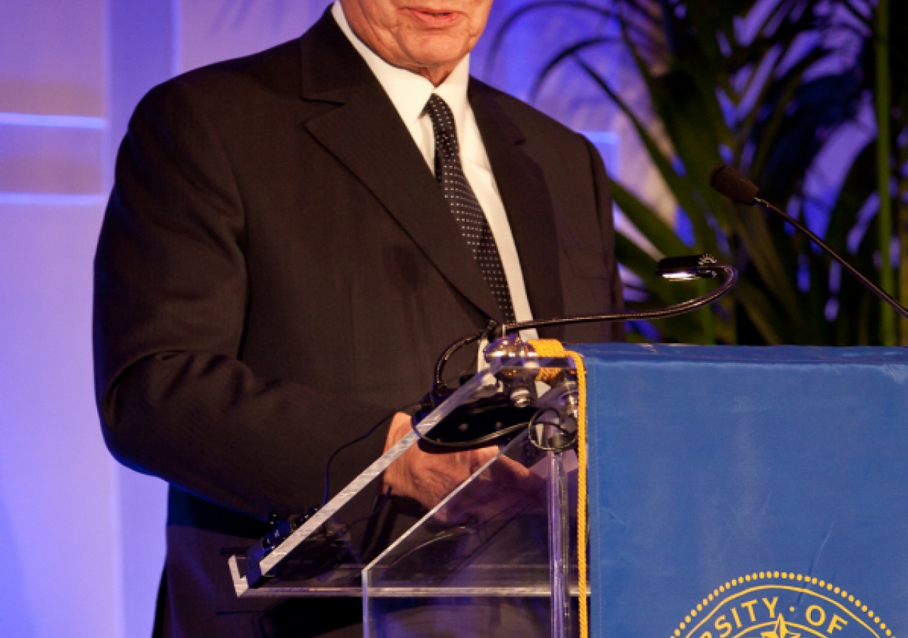 Mawlana Hazar Imam delivers acceptance remarks after being awarded the 2011 UCSF Medal at the University&amp;rsquo;s Founders Day Banquet.