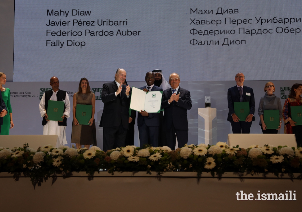Many Diaw is honoured at the Aga Khan Award for Architecture 2019 Ceremony for his work on the Alioune Diop University Teaching and Research Unit in Bambey, Senegal.