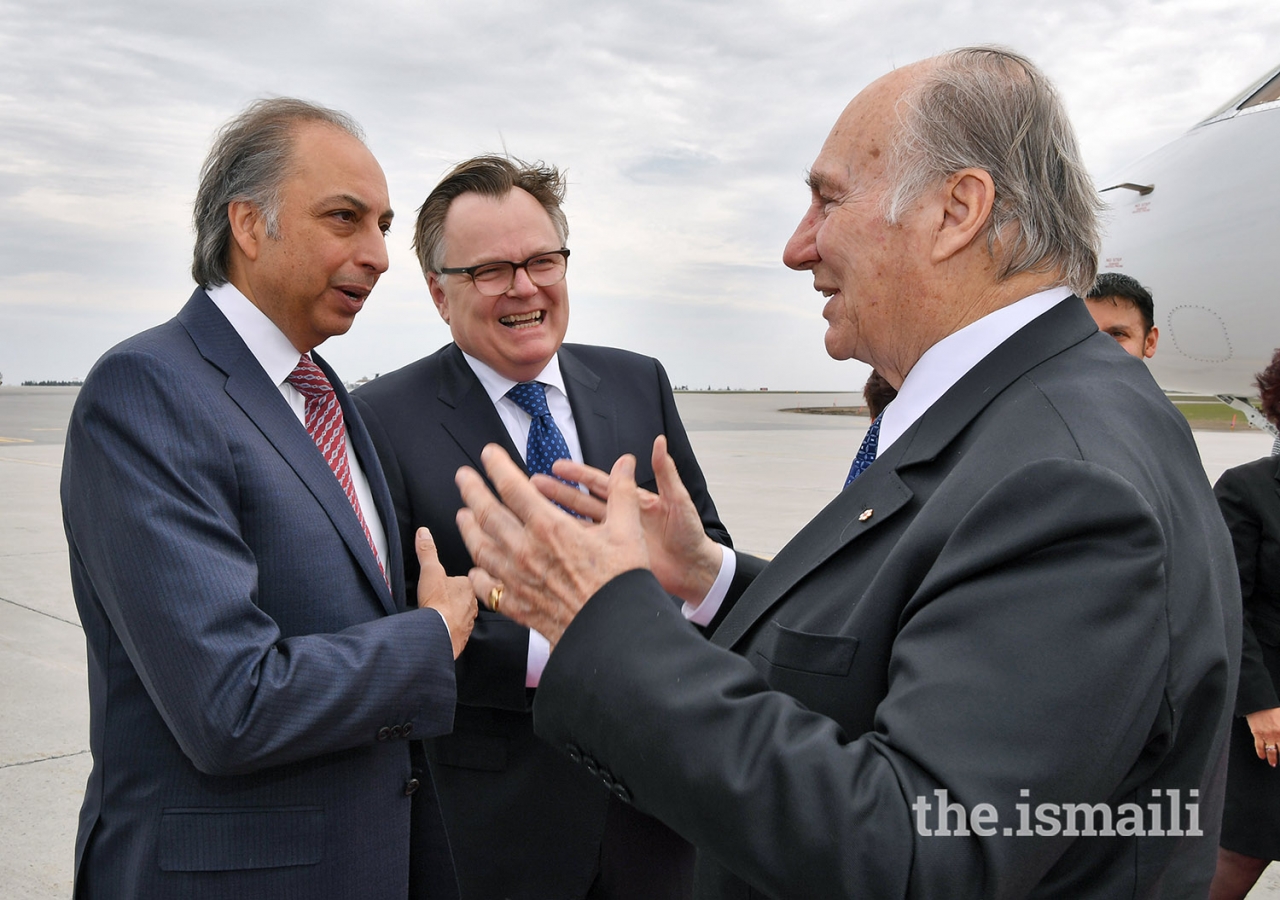 Mawlana Hazar Imam is received by Dr Mahmoud Eboo, AKDN Resident Representative for Canada, and Ambassador Marc-André Blanchard, Canada’s Permanent Representative to the United Nations, upon his arrival in Ottawa.