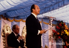 At the Foundation Ceremony of the London Ismaili Centre, Mawlana Hazar Imam welcomes Lord Soames, Lord President of the Council in U.K., and last interim Governor of Rhodesia (left), 6 September 1979.