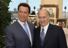 Mawlana Hazar Imam and Governor Arnold Schwarzenegger pose for a photograph at the Governor's private office in Santa Monica, California.   