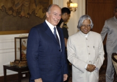 Mawlana Hazar Imam with President A.P.J. Abdul Kalam. (New Delhi, 2006) AKDN / Gary Otte