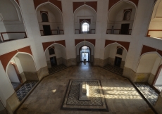 The main hall of Humayun&amp;rsquo;s Tomb.