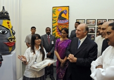 Mawlana Hazar Imam, accompanied by the Chief Minister of Andhra Pradesh and India&amp;rsquo;s Minister for Human Resource Development reviews artwork produced by a student at the Aga Khan Academy, Hyderabad.