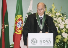 Mawlana Hazar Imam delivers his acceptance remarks upon receiving an Honorary Doctorate from Universidade NOVA de Lisboa. AKDN / Antonio Pedrosa