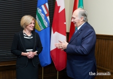 Mawlana Hazar Imam and Rachel Notley, Premier of Alberta, in discussion at the Office of the Premier.