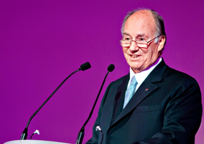 Mawlana Hazar Imam, who was awarded the J.C. Nichols Prize in 2011, addresses a leadership dinner at the Urban Land Institute Europe Annual Conference held in Paris.