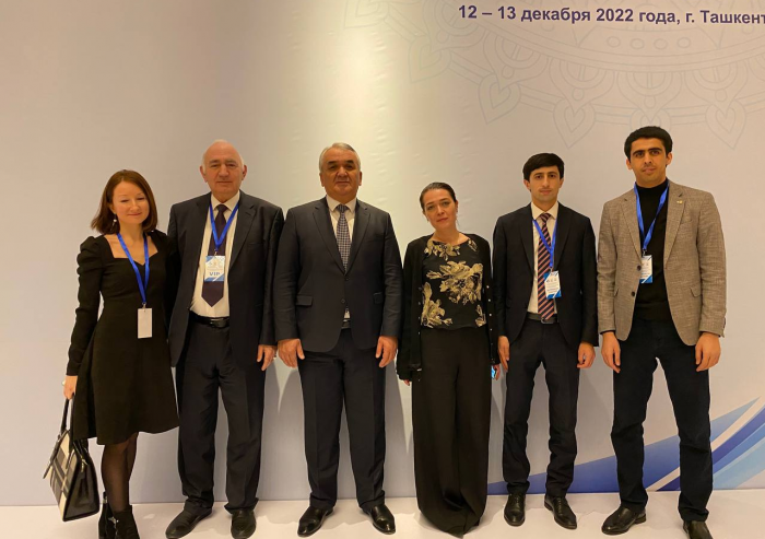 Dr Shahbozov (second from left) at the Creative and Scientific Intelligentsia Forum of CIS Members in Tashkent, Uzbekistan.