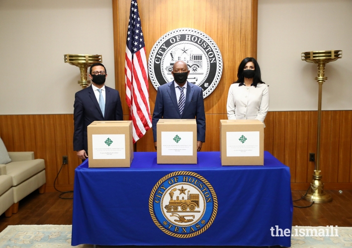 From left to right: Murad Ajani, President, Ismaili Council for Southwestern US; The Honorable Mayor Sylvester Turner, City of Houston; Shenila Momin, Chairperson Focus Humanitarian Assistance USA