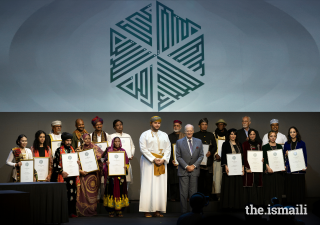 Prince Amyn and His Highness Sayyid Bilarab bin Haitham al Said join Aga Khan Music Award Laureates for a group photograph.